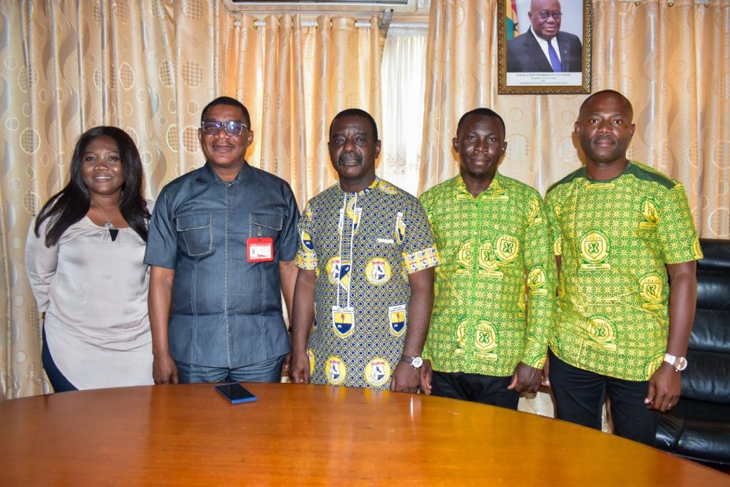 Officials From Graphic Communication Groups Limited Call On The Vice-Chancellor